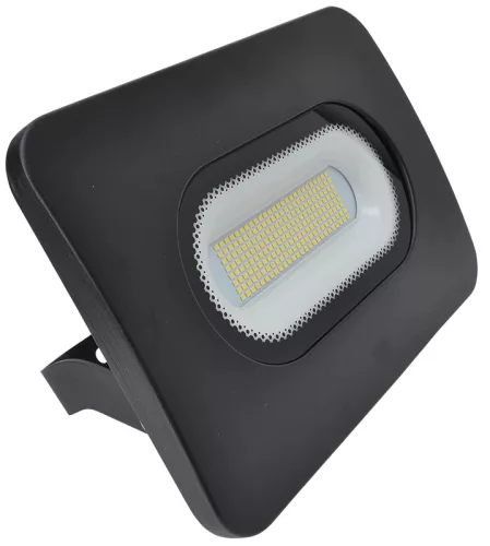 Tracon RSMDL100 LED-es, SMD fényvető, 100 W teljesítménnyel, fekete színben, 4000K színhőmérséklettel, IP65-ös védelemmel, 8000 lm fényerővel