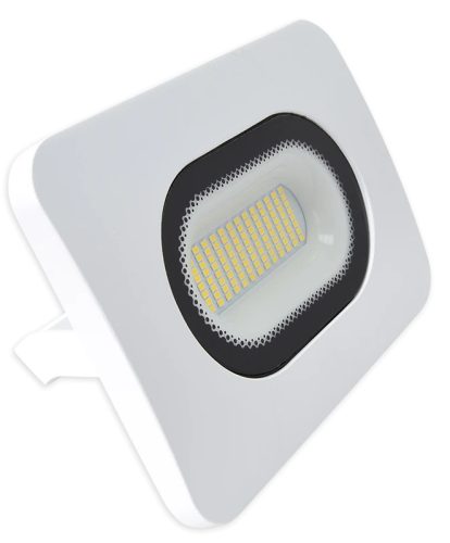 Tracon RSMDLF50 LED-es, SMD fényvető, 50 W teljesítménnyel, fehér színben, 4000K színhőmérséklettel, IP65-ös védelemmel, 3750 lm fényerővel