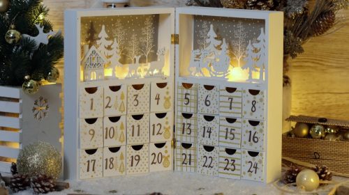 Tracon CHRACB8WW LED karácsonyi adventi kalendárium, elemes Timer 6+18h, 8LED, meleg fehér ( 3000K ) színhőmérséklettel, 2xAAA ( CHRACB8WW )