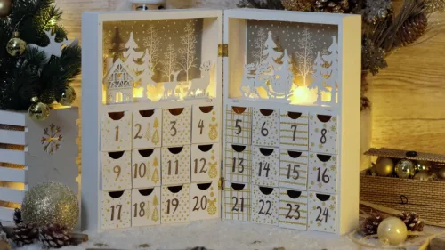 Tracon CHRACB8WW LED karácsonyi adventi kalendárium, elemes Timer 6+18h, 8LED, meleg fehér ( 3000K ) színhőmérséklettel, 2xAAA ( CHRACB8WW )