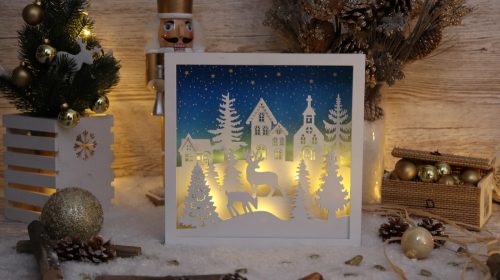 Tracon CHRAFWW LED karácsonyi tájkép, fa, elemes Timer 6+18h, 12LED, meleg fehér ( 3000K ) színhőmérséklettel, 2xAA ( CHRAFWW )