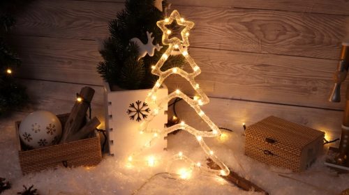 Tracon CHRAT30WW LED karácsonyi ablakdísz,fenyőfa,elemes Timer 6+18h, 30LED, 3000K, 3xAA ( CHRAT30WW )