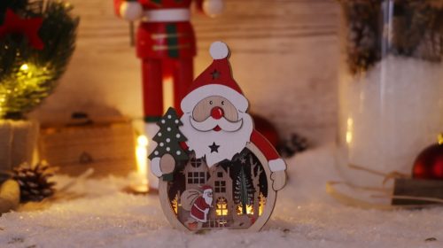 Tracon CHRSCW3WW LED karácsonyi dekoráció, mikulás, elemes Timer 6+18h,3LED, meleg fehér ( 3000K ) színhőmérséklettel, 2xAAA ( CHRSCW3WW )