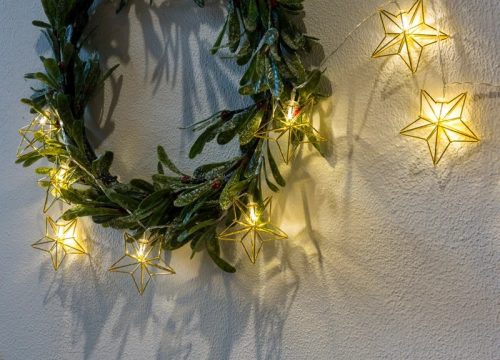 Tracon CHRSTSTM10WW LED karácsonyi lánc, csillag,fém, elemes Timer 6+18h,10LED, meleg fehér ( 3000K ) színhőmérséklettel, 2xAA ( CHRSTSTM10WW )