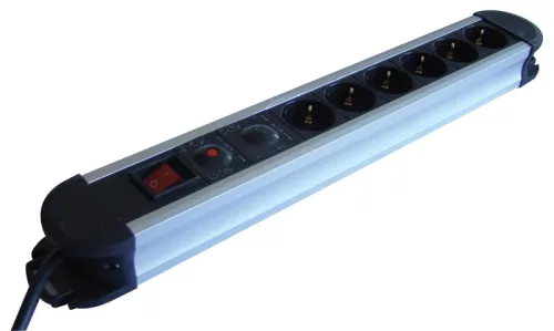 Tracon HKTM6-3M-ALU, ALU 6-os elosztó kapcsolóval+túlfesz+túláram védelem 6×SHUKO, 3m, max.16A, 250V, 3680W, H05VV-F