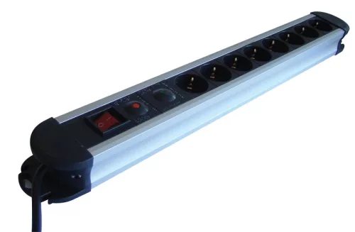 Tracon HKTM8-3M-ALU, ALU 8-os elosztó kapcsolóval+túlfesz+túláram védelem 8×SCHUKO, 3m, max.16A, 250VAC, 3680W, H05VV-F