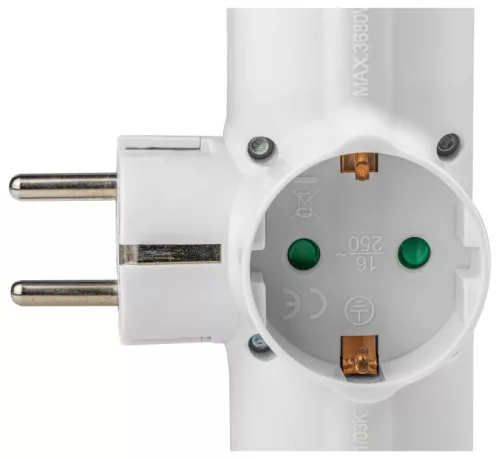 Tracon KACS3 Csatlakozóaljzat adapter kapcsolóval, fehér 3×SCHUKO, 250 VAC, 16 A, max. 3680 W