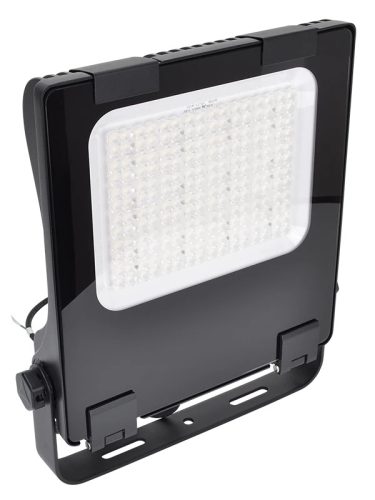 Tracon RHIS30150W, LED fényvető, szimmetrikus 100-240 VAC, 50/60 Hz, 150 W, 20.250 lm, 4000 K, IP66, 30°