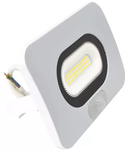 Tracon RSMDLFM30, Fehér SMD fényvető mozgásérzékelővel 30W, 4000K, IP65, 220-240V AC, 2700lm,110°, 3-10m,