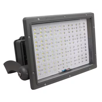   Tracon RSMDZ240W LED fényvető 100-240V,50Hz,240W,36000lm,4000K,IP65,60°,EEI=D
