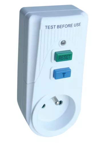 Tracon TFGA-1F, Áram-védőkapcsolós adapter, csapos védőérintkezővel 16A, 30mA, 6kA, IP40, A / AC, E2