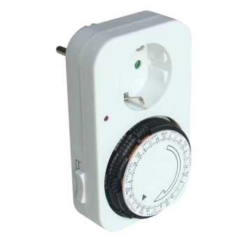   Tracon TKO-DH, Dugaszolható heti kapcsolóóra, elektromechanikus 230V, 16A, IP20