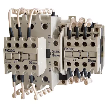   Tracon TR1C6511B Kontaktor kondenzátortelepek kapcsolásához 690V, 50Hz, 65A, 50kVAr, 400V AC, 3×NO+(1×NO+1×NC)