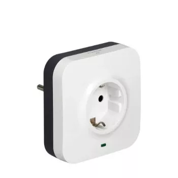 Legrand túlfeszültségvédett hálózati aljzat