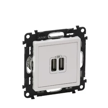 Legrand Valena Life USB aljzatok