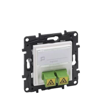 Legrand Niloé Step optikai aljzatok