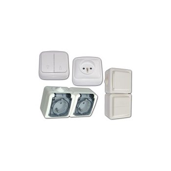 Falon kívüli kapcsolók és csatlakozóaljzatok