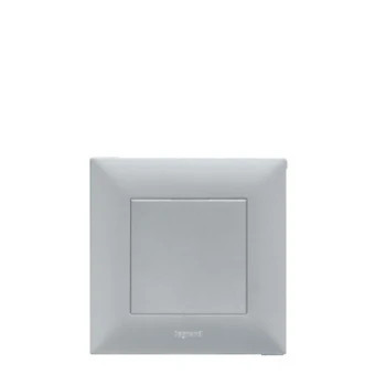 KIEMELT TOP Legrand Niloé Step alumínium kapcsolók / dugaljak / egyéb szerelvények