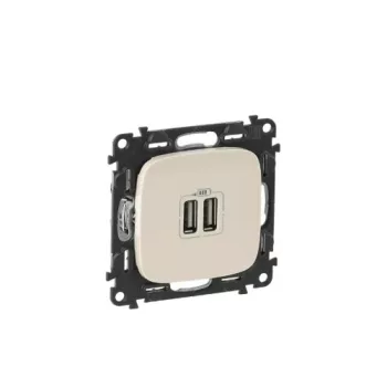 Legrand Valena Allure USB Töltőaljzat